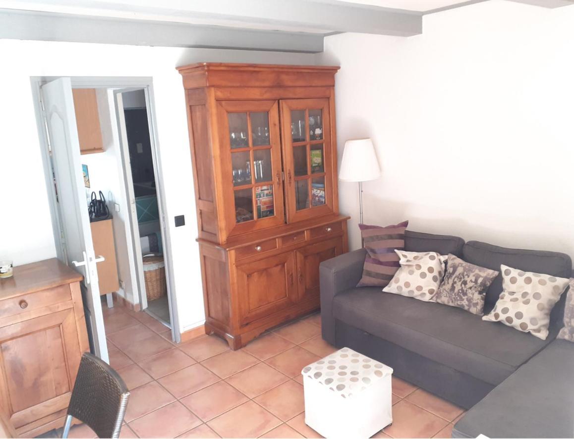 Villa Club Sanary Dans Residence Fermee Et Arboree 10Min A Pied De La Plage Luaran gambar