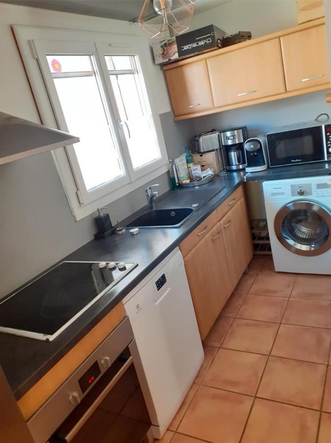 Villa Club Sanary Dans Residence Fermee Et Arboree 10Min A Pied De La Plage Luaran gambar